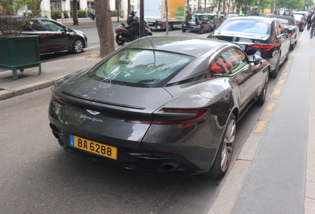 Aston Martin DB11 V8