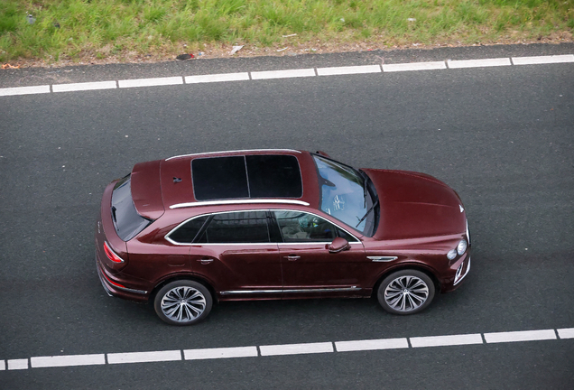 Bentley Bentayga V8 2021