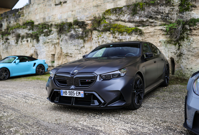 BMW M5 G90