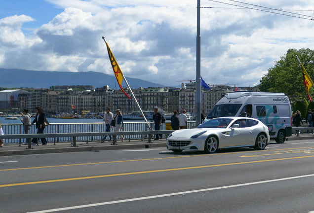 Ferrari FF