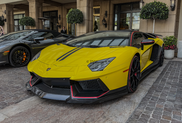 Lamborghini Aventador LP700-4 Roadster Pirelli Edition