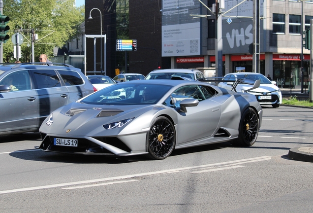Lamborghini Huracán LP640-2 STO