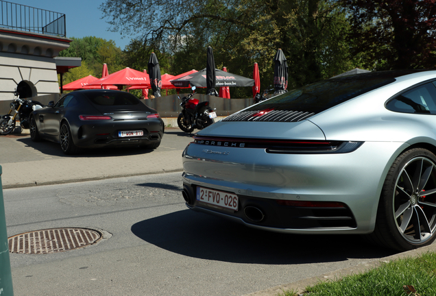 Porsche 992 Carrera 4S
