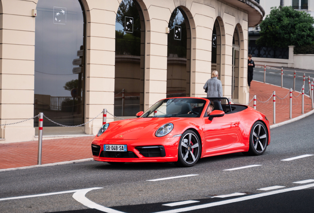 Porsche 992 Carrera 4S Cabriolet
