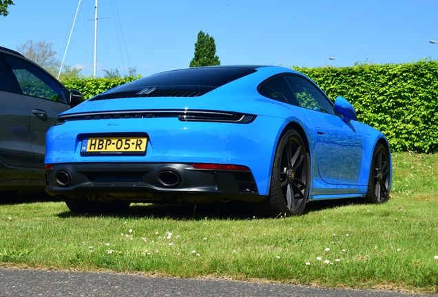 Porsche 992 Carrera GTS