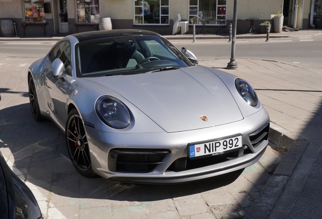 Porsche 992 Carrera GTS