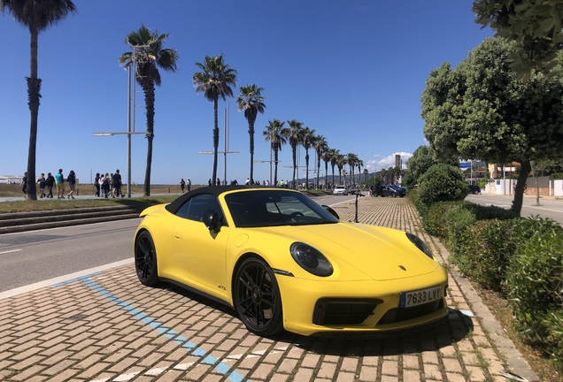 Porsche 992 Carrera GTS Cabriolet