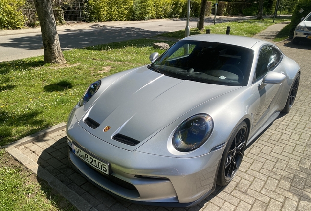 Porsche 992 GT3 Touring
