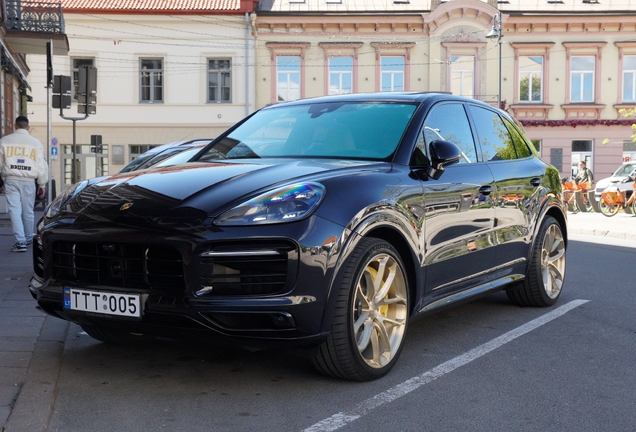 Porsche 9YA Cayenne GTS