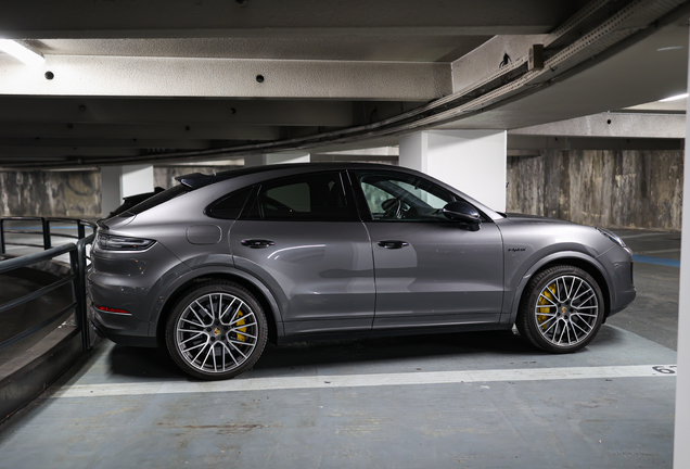 Porsche Cayenne Coupé Turbo S E-Hybrid