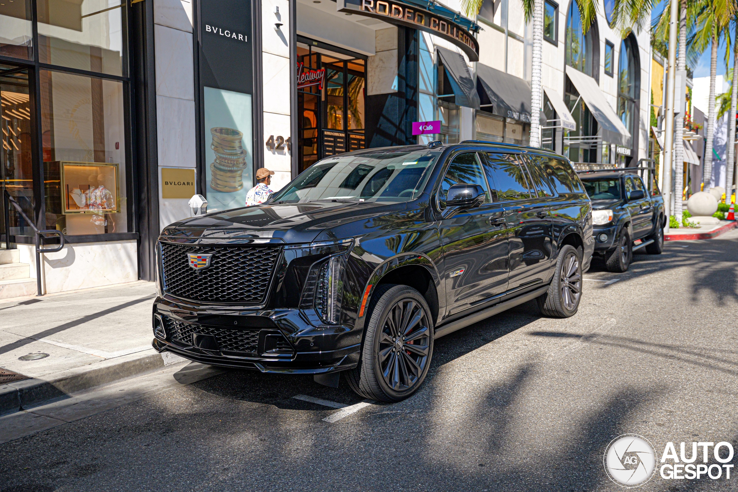 Cadillac Escalade-V ESV 2025