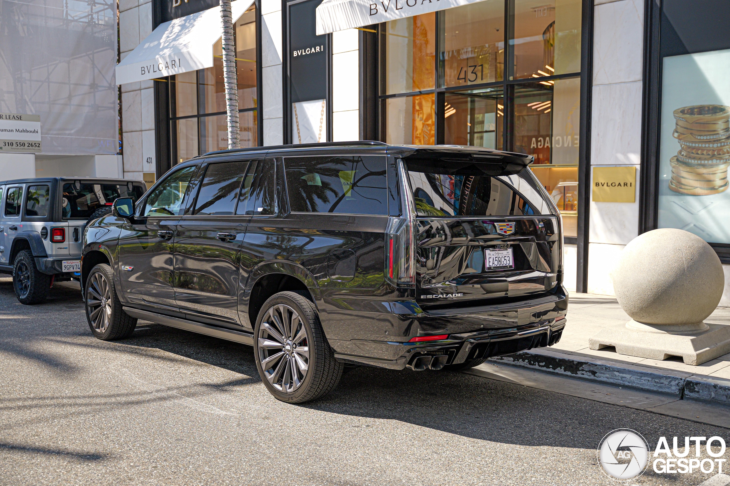 Tweemaal gefacelifte Cadillac Escalade-V