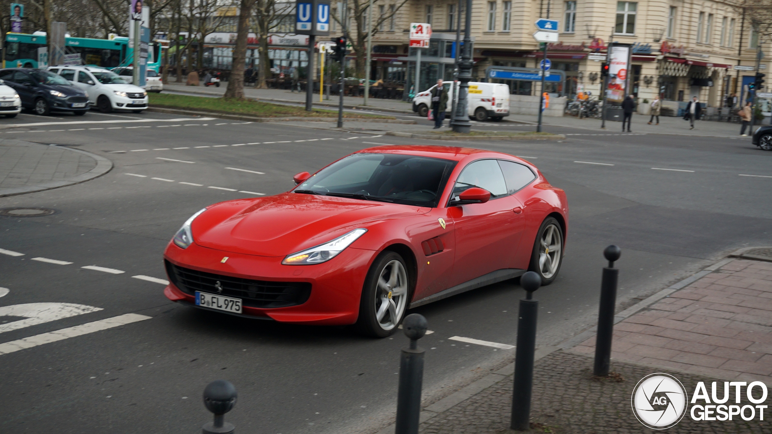 Ferrari GTC4Lusso T