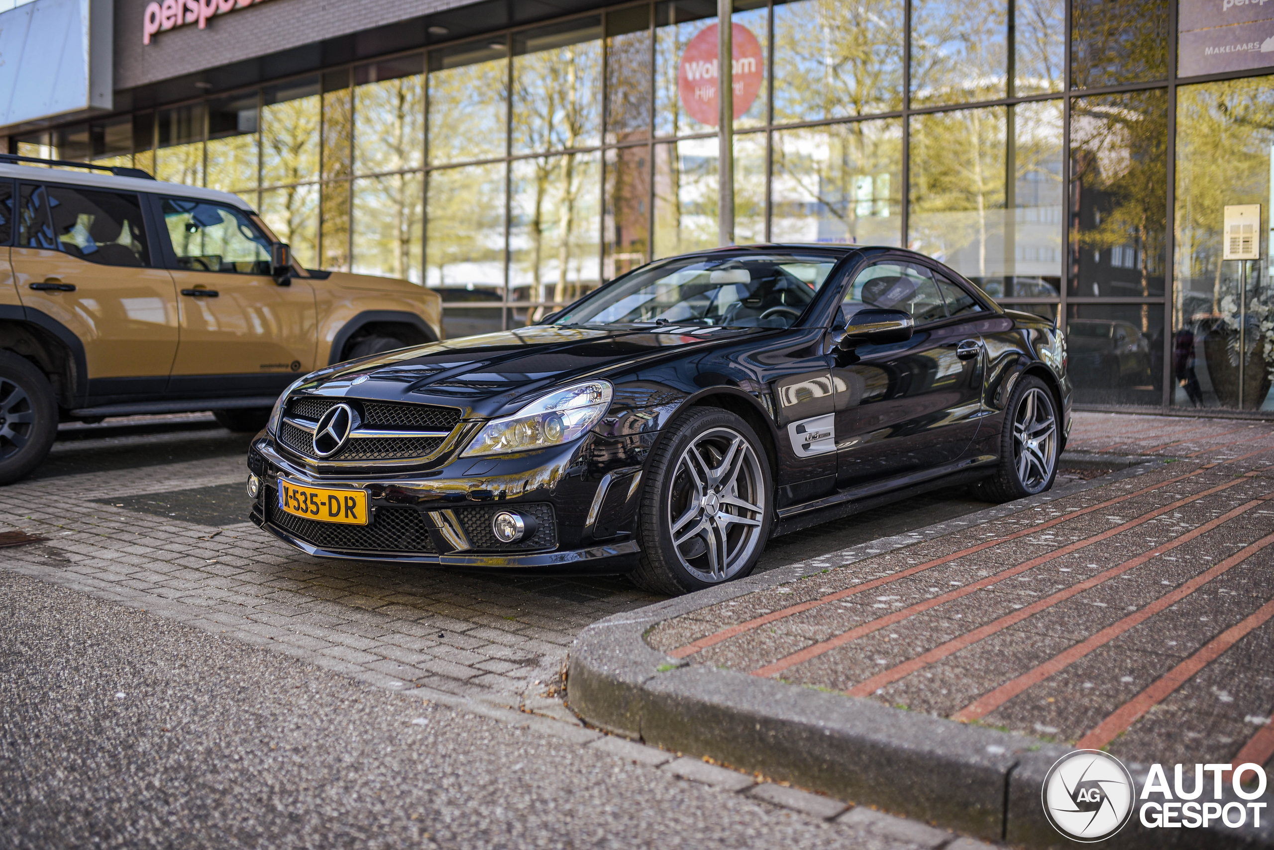 Mercedes-Benz SL 63 AMG
