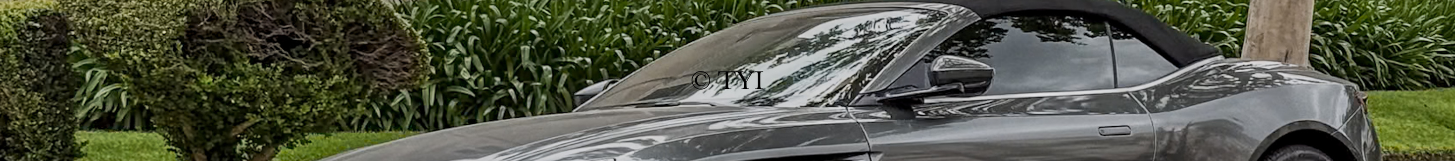 Aston Martin DB11 V8 Volante