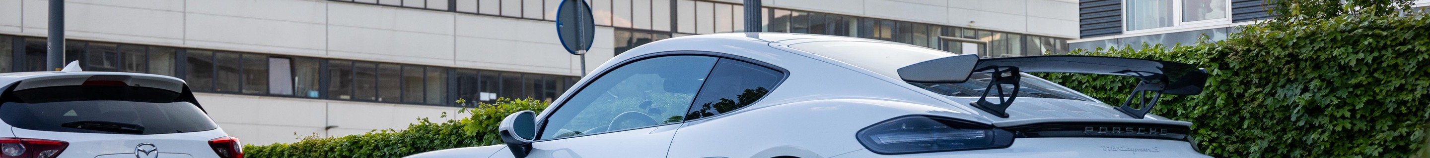 Porsche 718 Cayman S