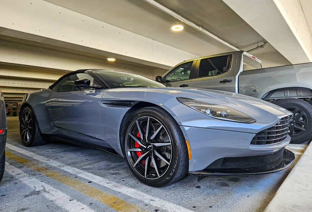 Aston Martin DB11 V8 Volante