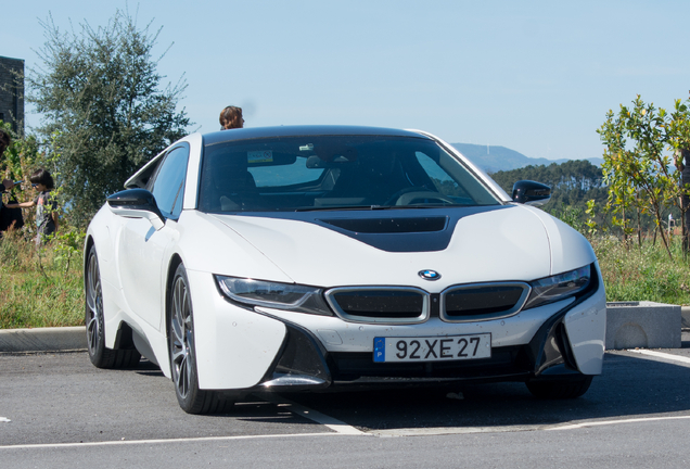 BMW i8