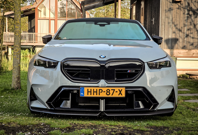 BMW M5 G90