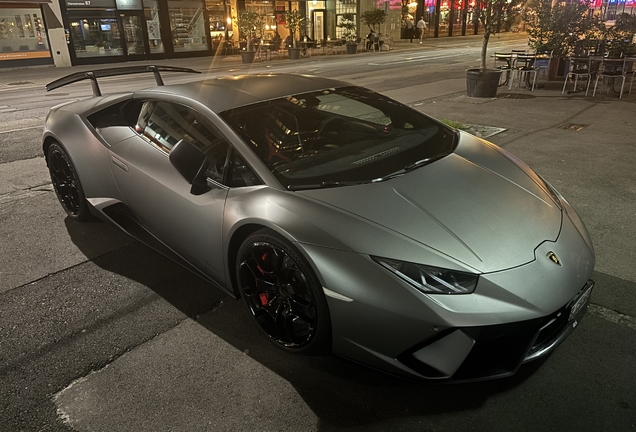 Lamborghini Huracán LP640-4 Performante