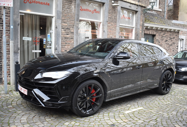 Lamborghini Urus S