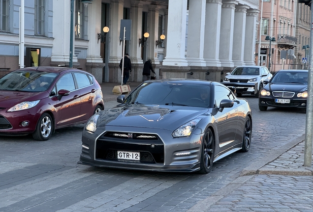 Nissan GT-R 2011
