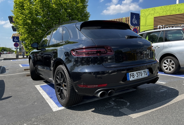 Porsche 95B Macan GTS