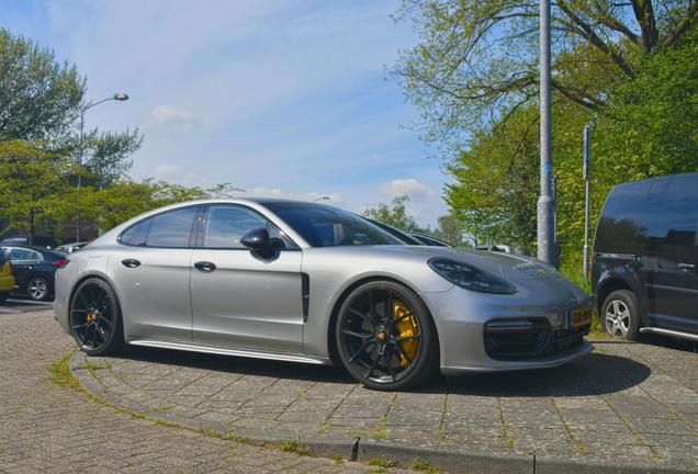 Porsche 971 Panamera Turbo S E-Hybrid