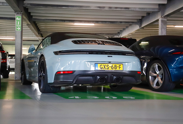 Porsche 992 Carrera 4 GTS Cabriolet MkII