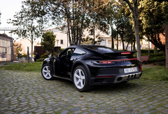 Porsche 992 Dakar