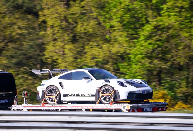 Porsche 992 GT3 RS Weissach Package
