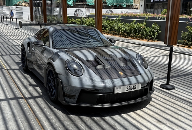 Porsche 992 GT3 RS Weissach Package