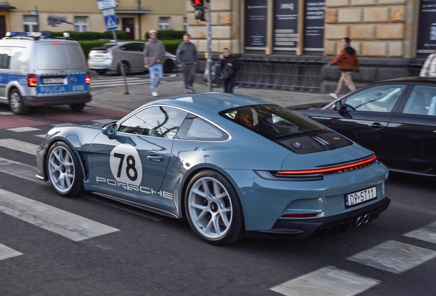 Porsche 992 S/T
