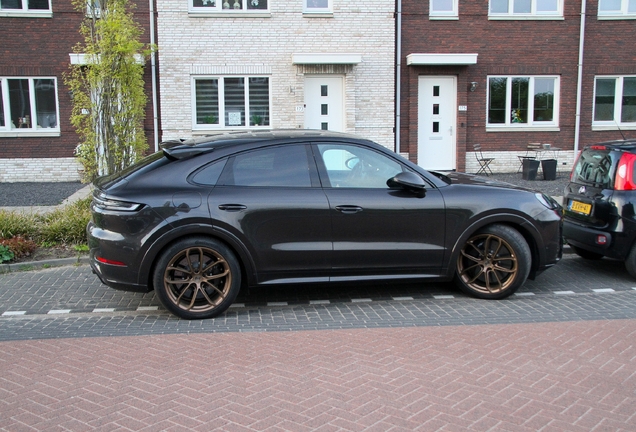 Porsche Cayenne Coupé Turbo E-Hybrid