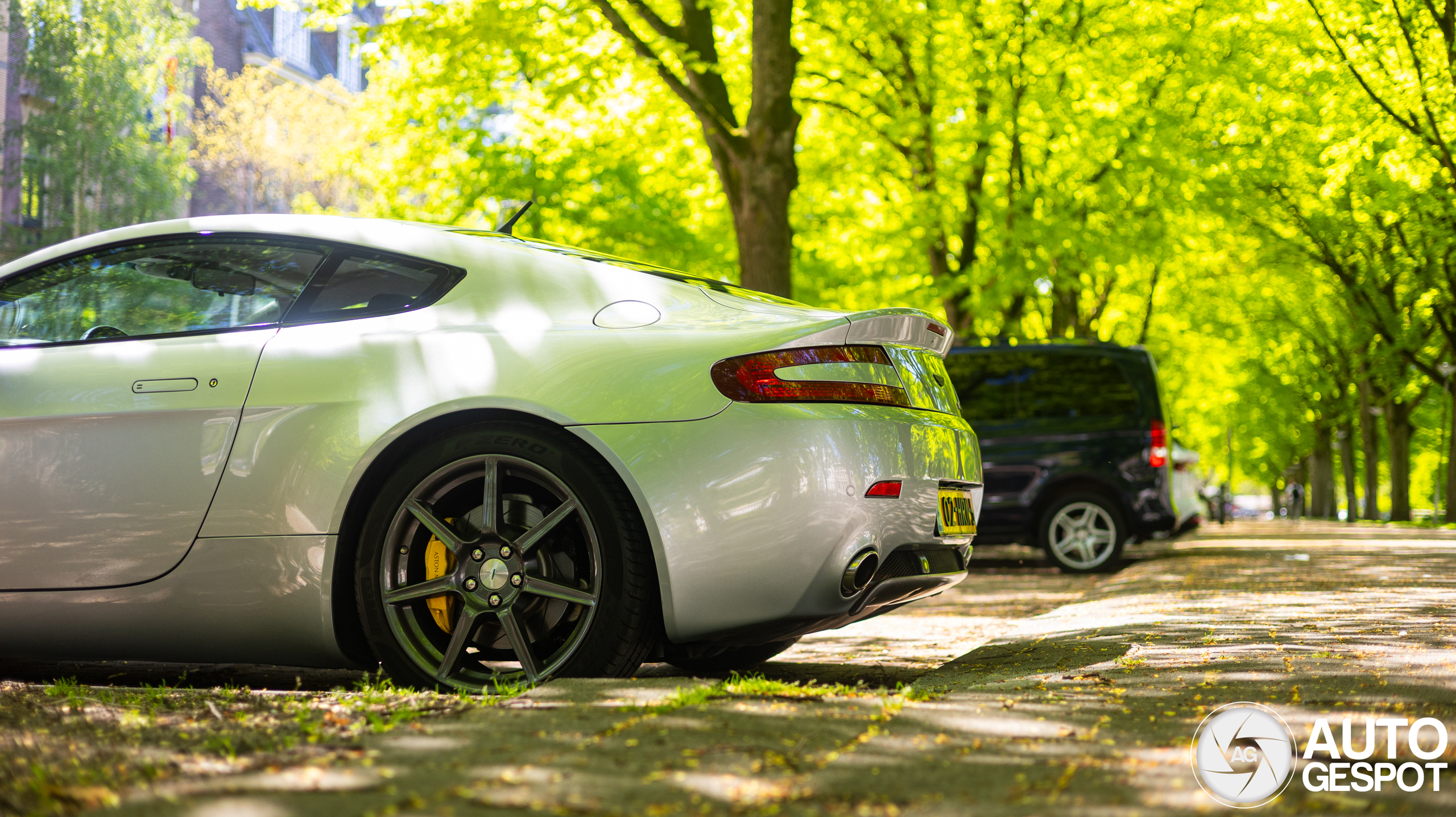 Aston Martin V8 Vantage