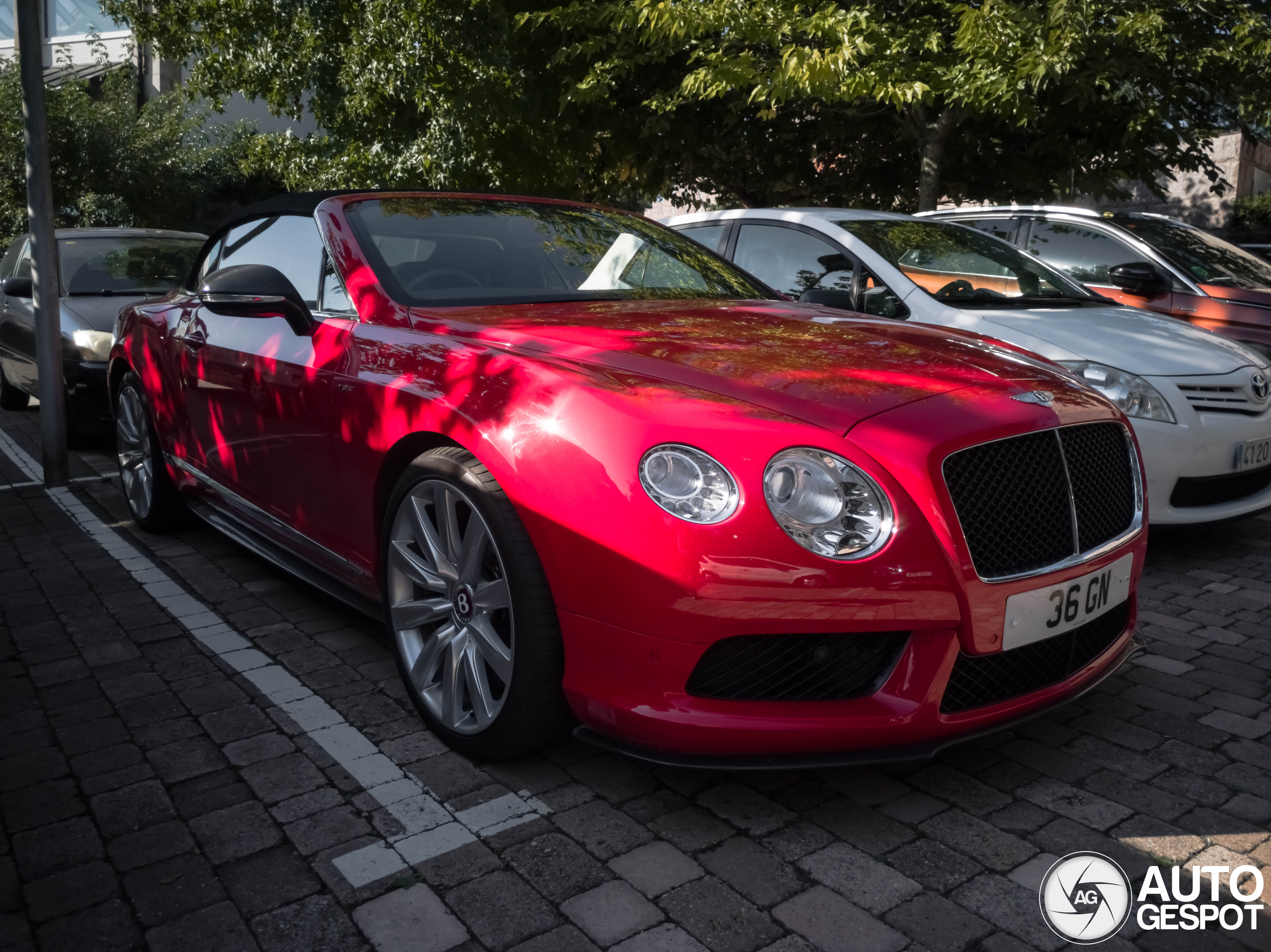 Bentley Continental GTC V8 S