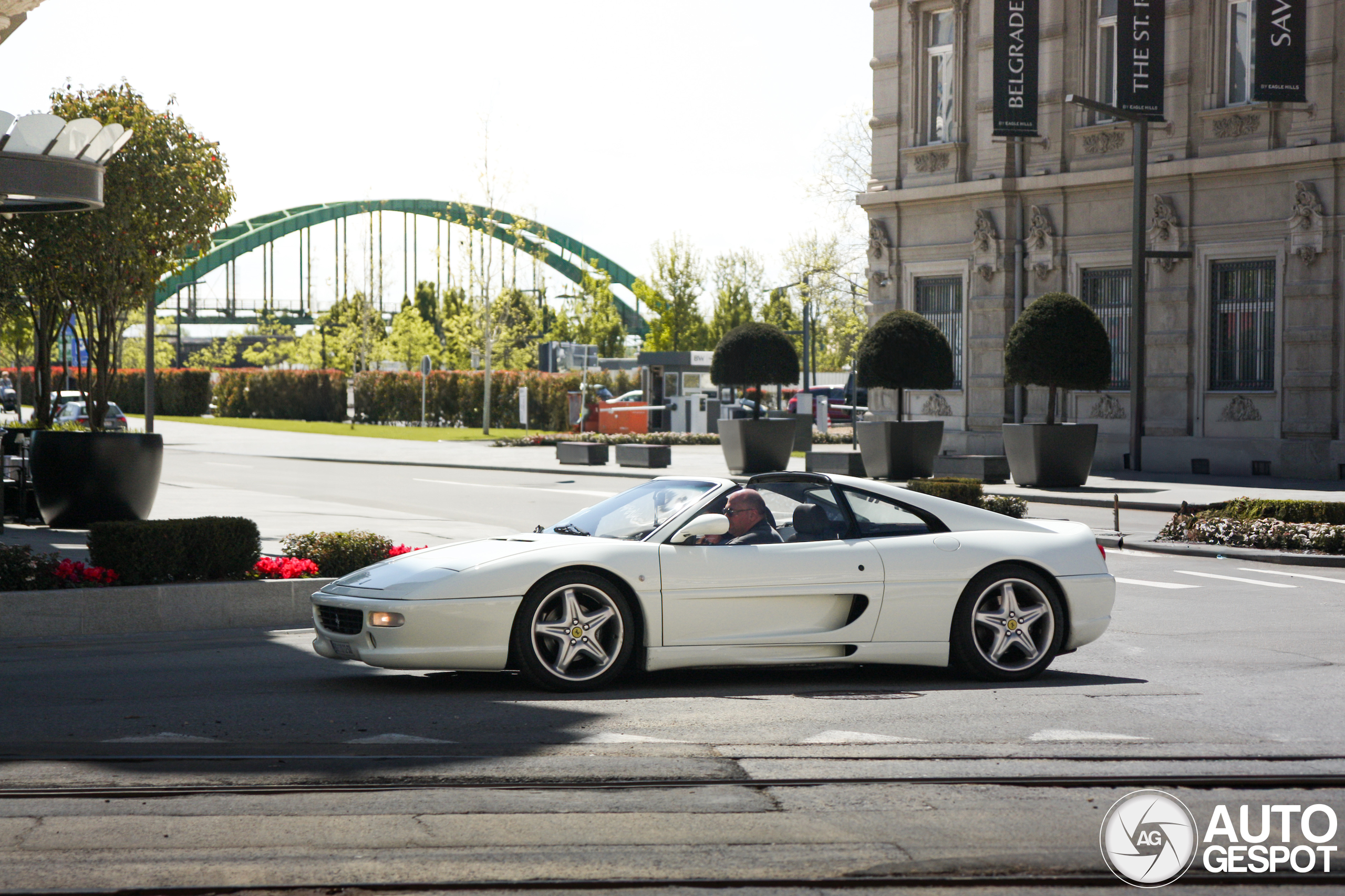 Ferrari F355 GTS