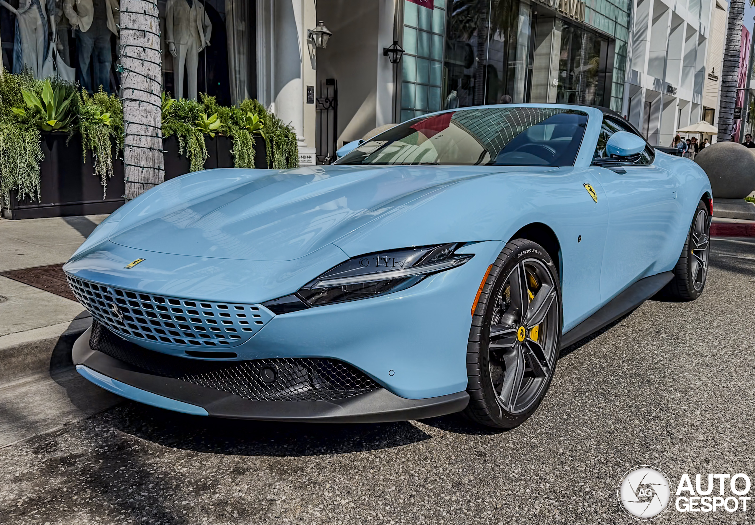 Ferrari Roma Spider