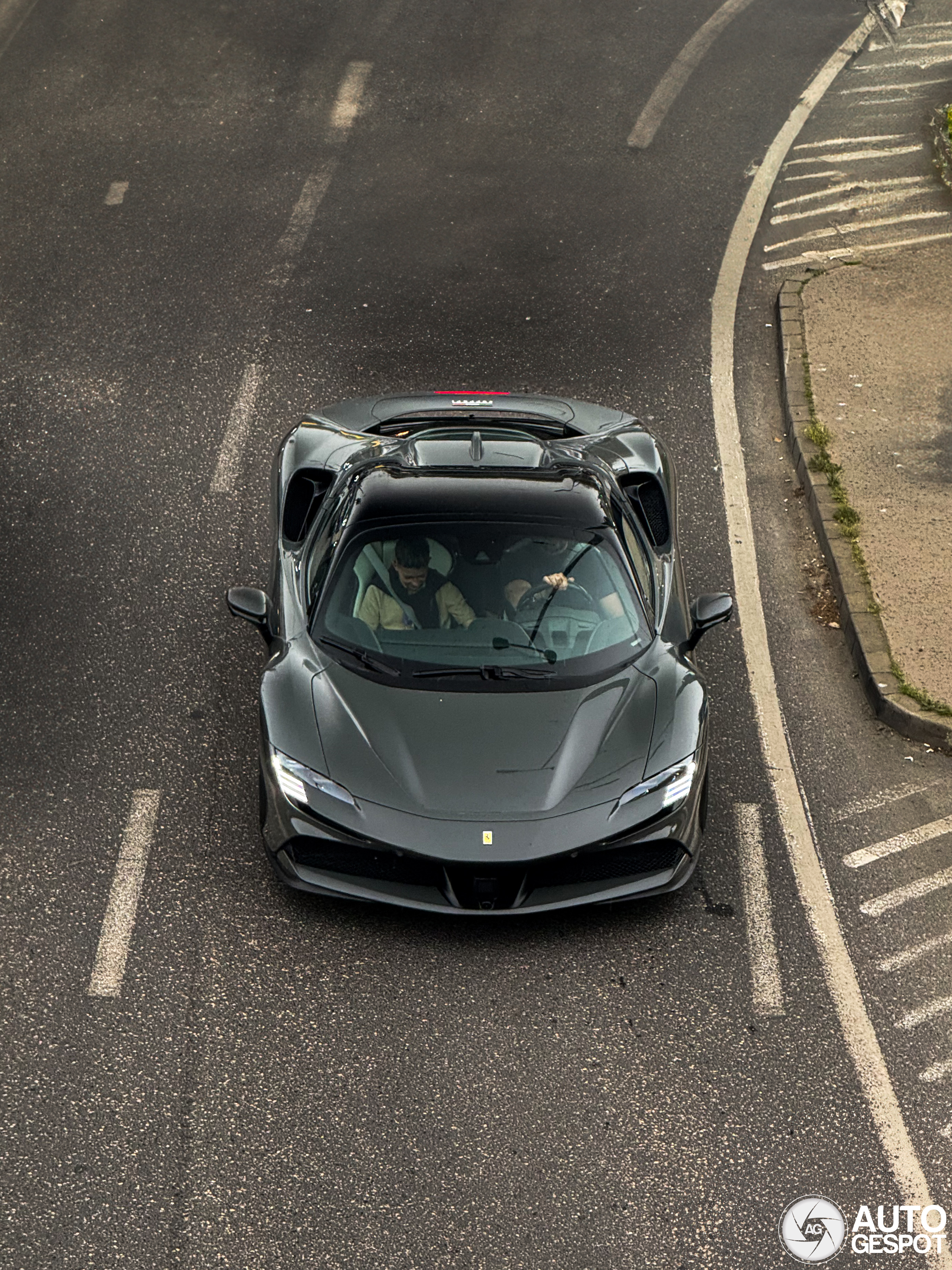 Ferrari SF90 Spider