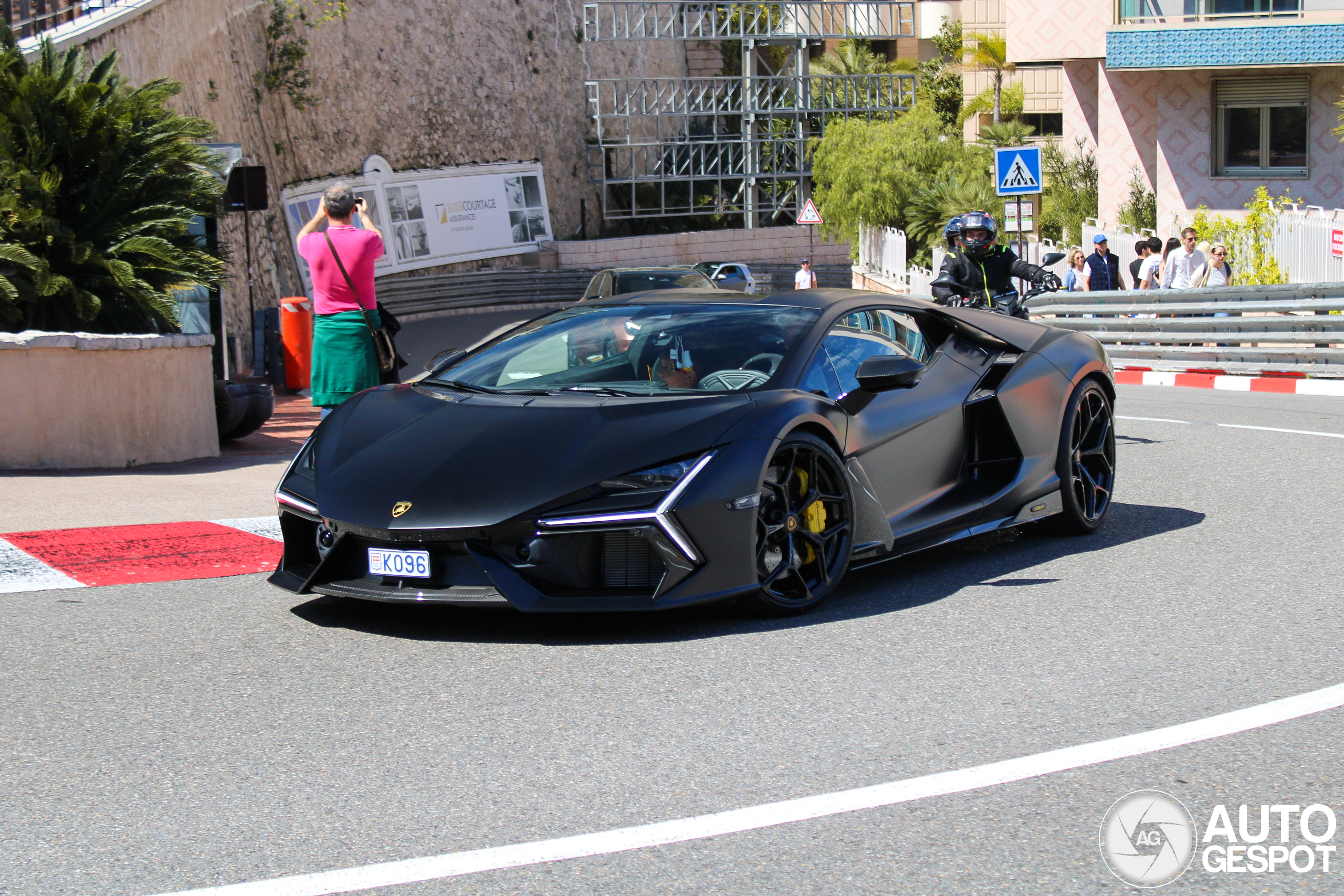 Lamborghini Revuelto