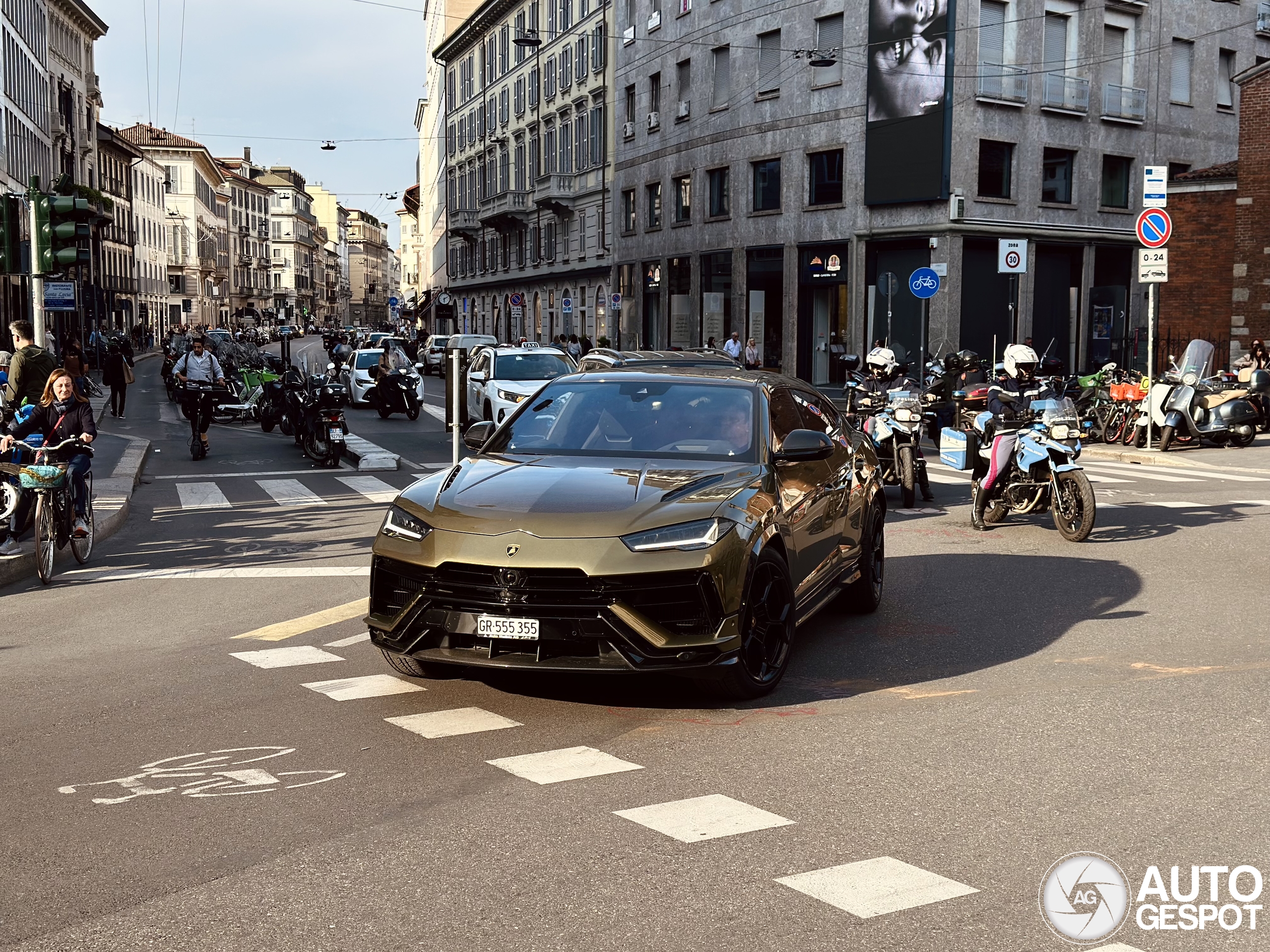 Lamborghini Urus Performante