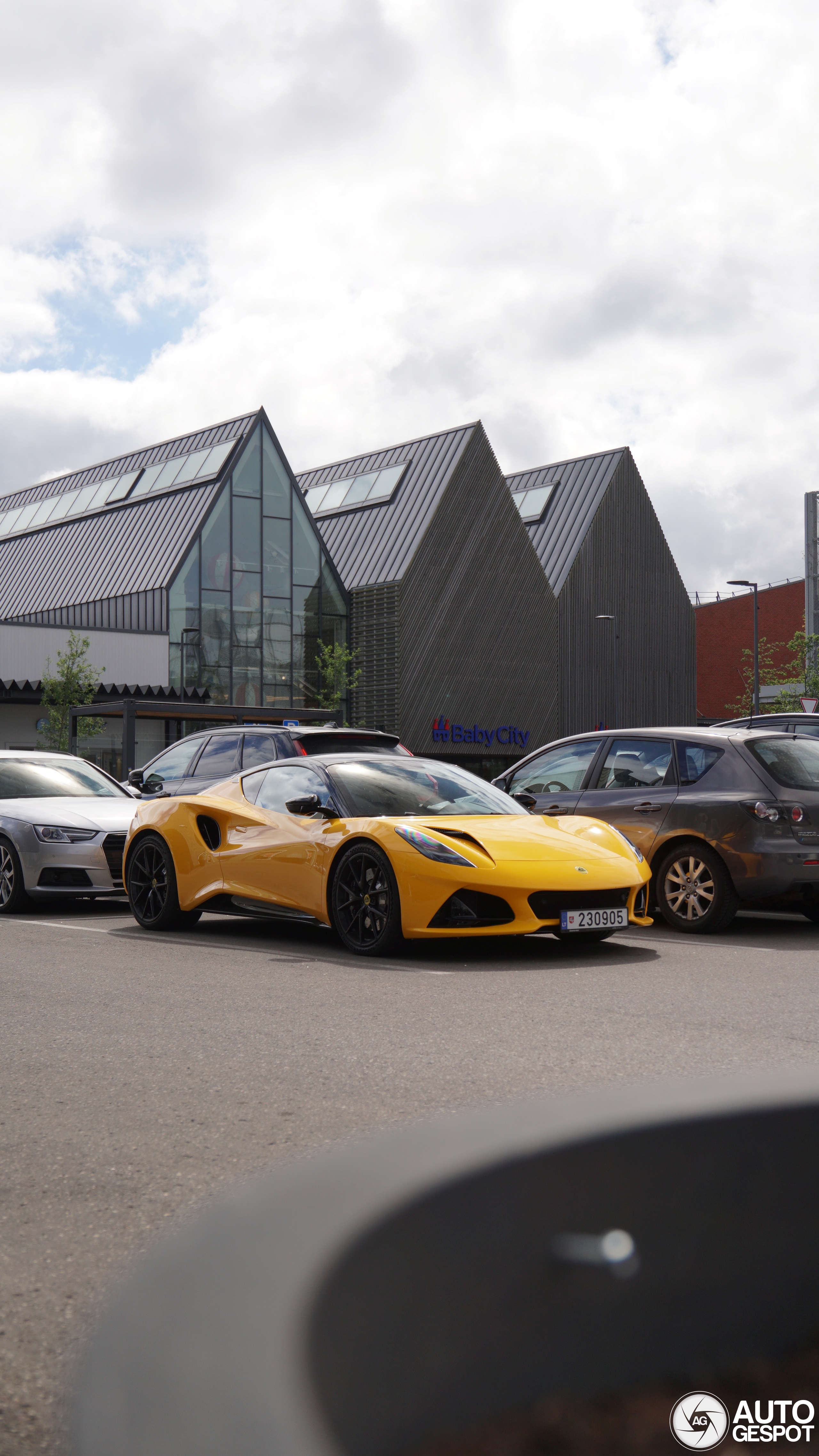 Lotus Emira V6 First Edition