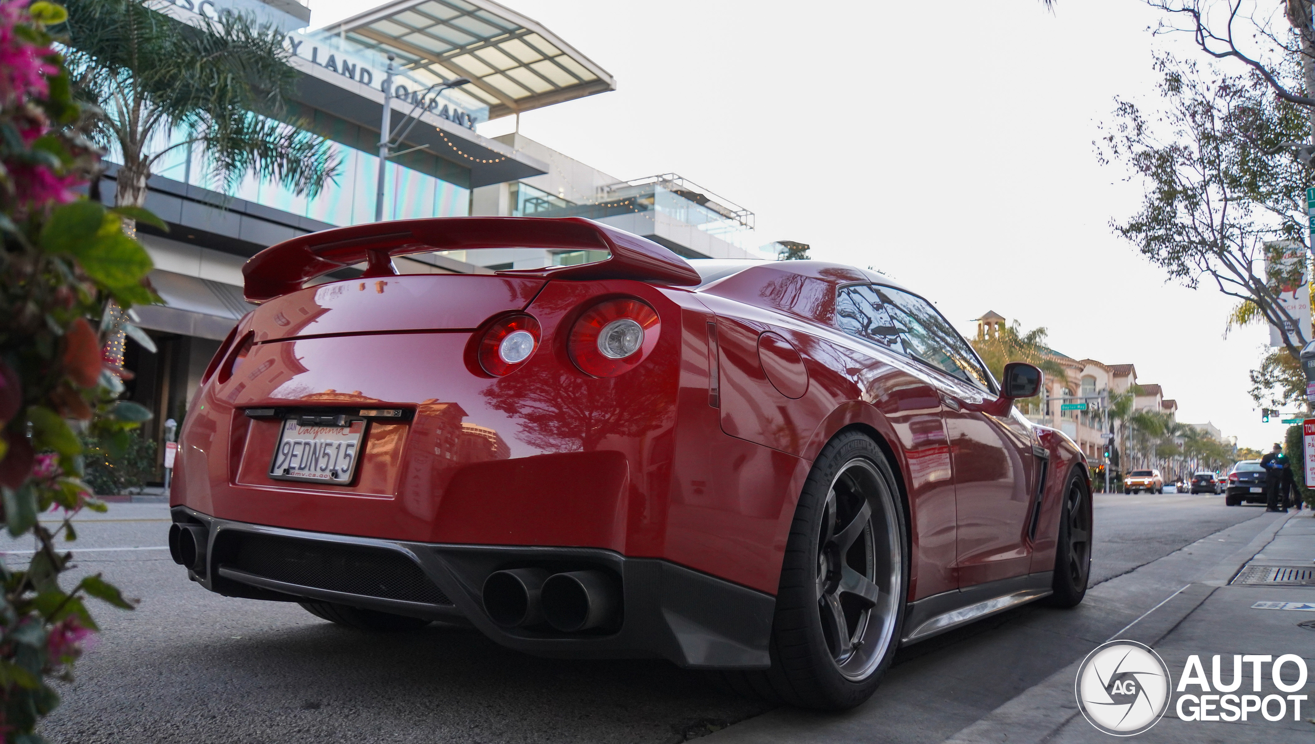Nissan GT-R
