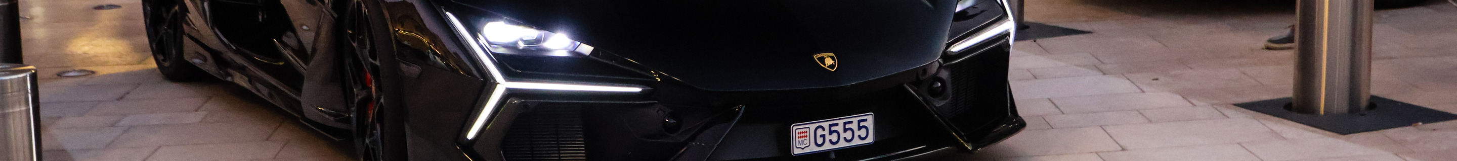 Lamborghini Revuelto