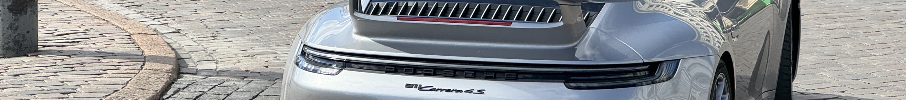 Porsche 992 Carrera 4S