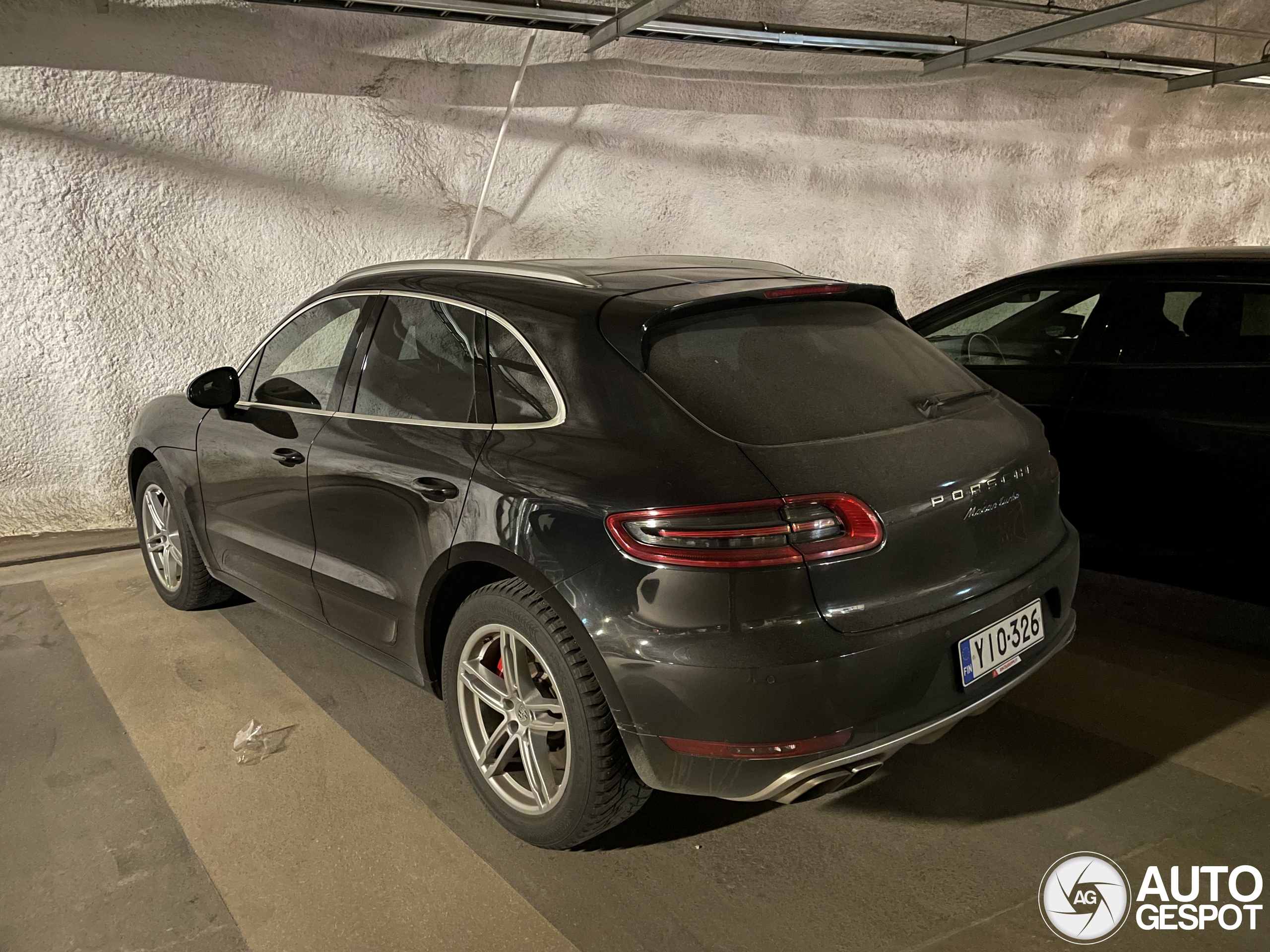 Porsche 95B Macan Turbo