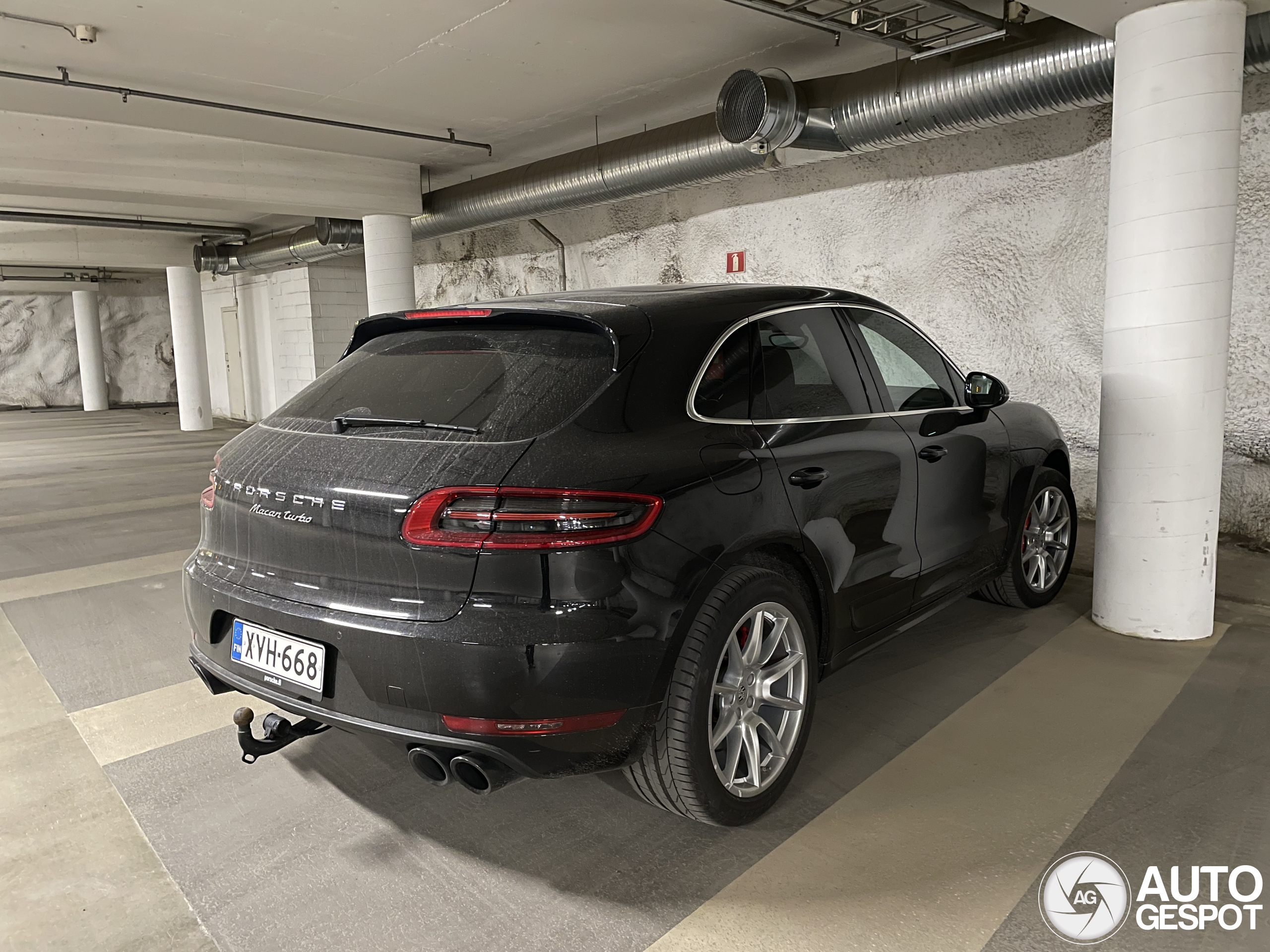 Porsche 95B Macan Turbo