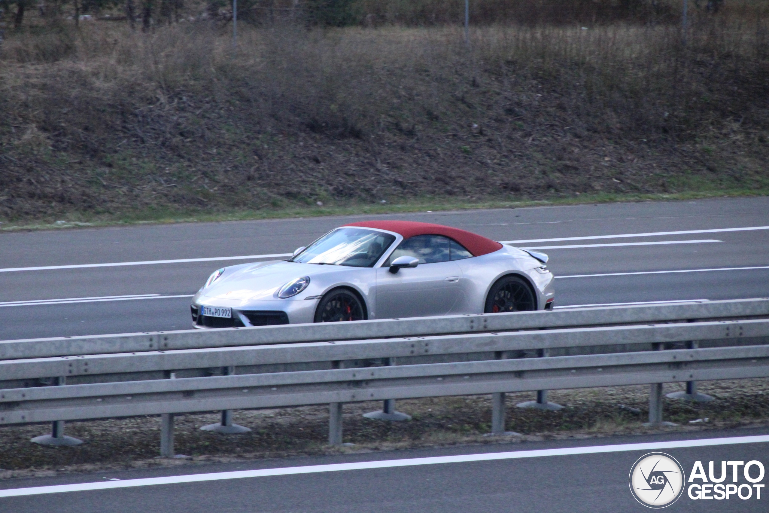 Porsche 992 Carrera 4 GTS Cabriolet