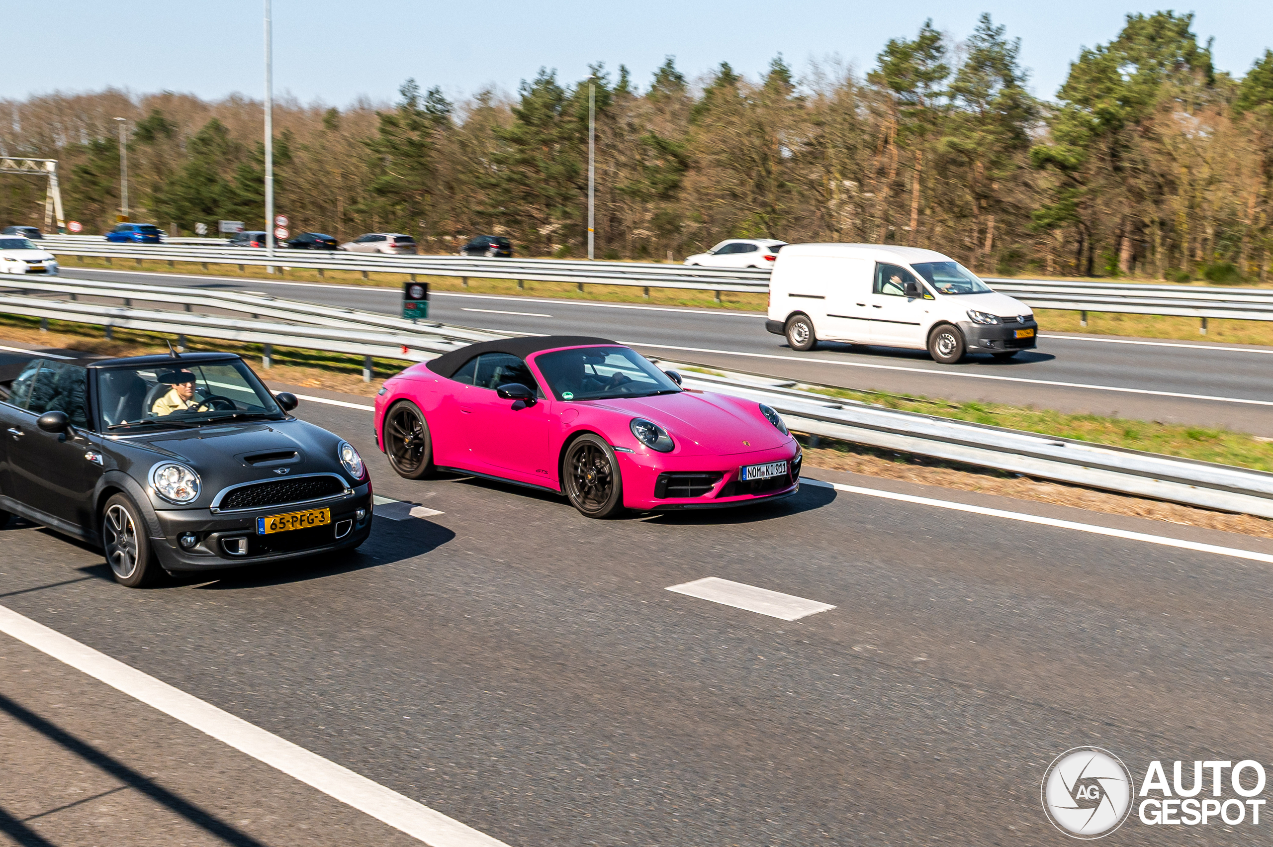 Porsche 992 Carrera 4 GTS Cabriolet