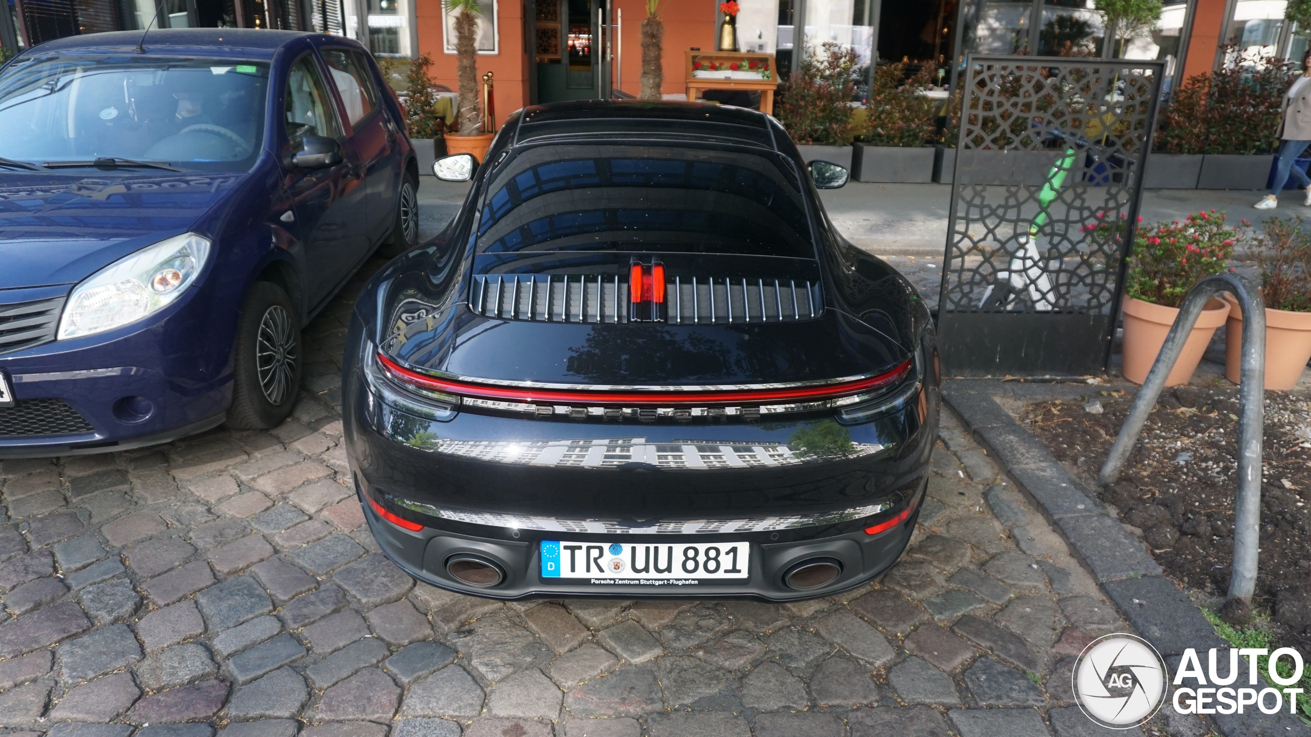 Porsche 992 Carrera 4S